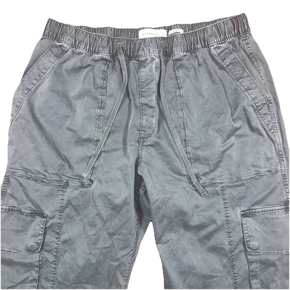 Abercrombie & Fitch product pair